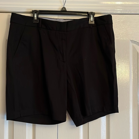 Black shorts - Picture 1 of 2